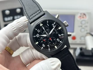 新作 IWC人気特恵コピー品スピットファイア クロノグラフ腕時計 124048