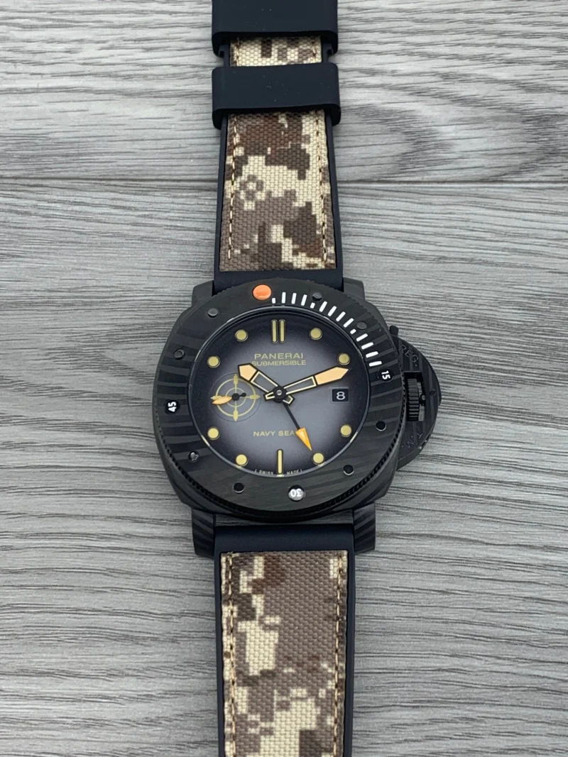 新商品Paneraiコピー自動巻きメンズウォッチ 126902老舗時計店