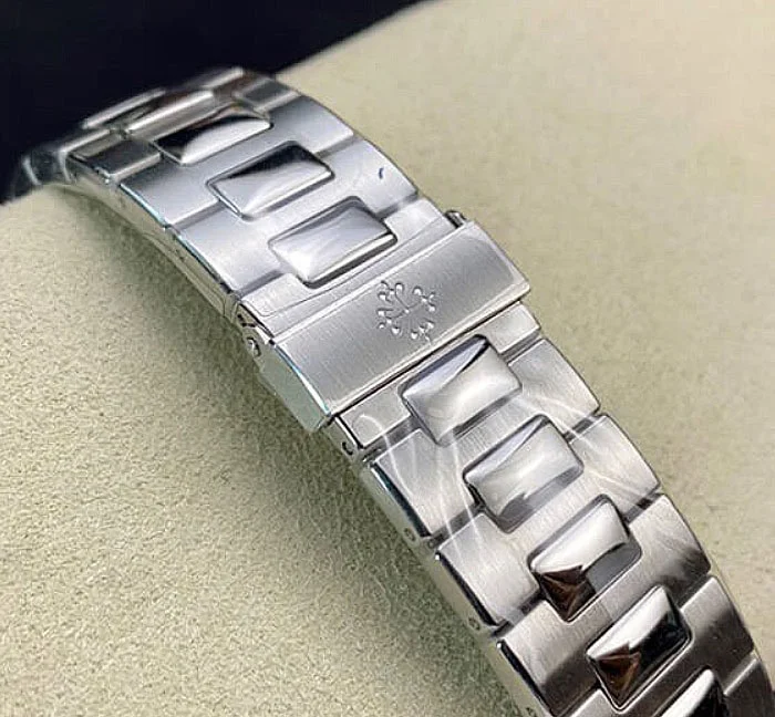 パテックフィリップコピーノーチラス高級優れた時計製造のCal.324 S Cムーブメント 5713/1G-010[5]