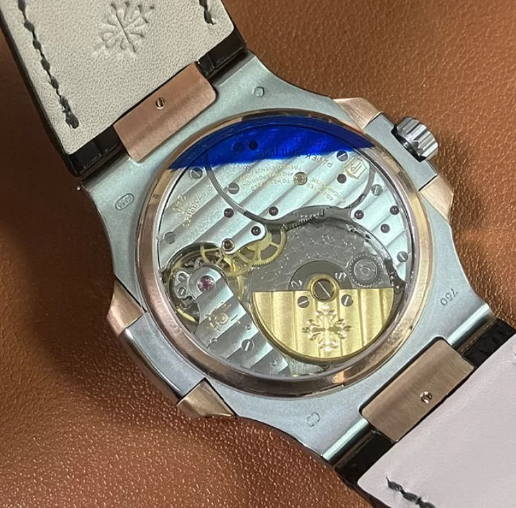 パテックフィリップ時計コピー5712R-001-1裏蓋ムーブメント