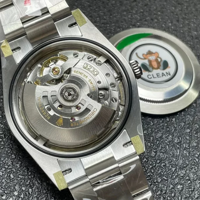 ロレックス M124300-0006 時計コピー(5/5)