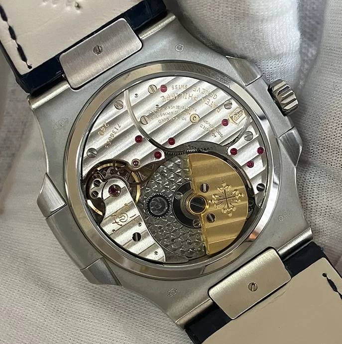 パテックフィリップ時計コピー5724G-001裏蓋ムーブメント