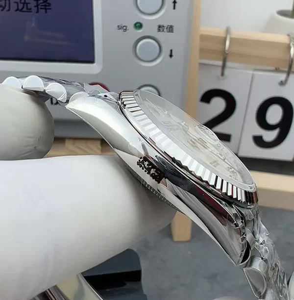ロレックス M126234-0020 時計コピー(3/6)