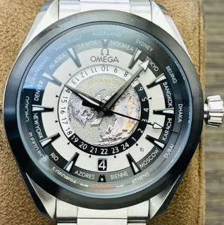 オメガコピー新作シーマスター アクアテラ 43mm GMT ワールドタイマー マスタークロノメーター 220.92.43.22.99.002