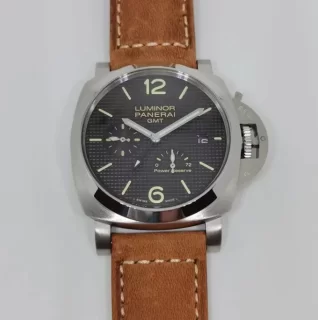 パネライコピー腕時計 ルミノール 1950 3デイズ GMT アッチャイオ パワーリザーブ メンズ PAM00537
