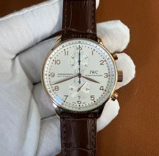 ブランドIWCコピー時計 ポルトギーゼ・ クロノグラフ クォツ ムーブメント搭載! IW371480