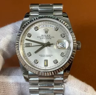 超人気Rolexコピーデイデイト 36mm シルバー 118239A-1