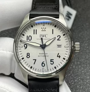 IWCスーパーコピー時計 パイロット・ウォッチ・マーク【 40mm、 ホワイト M+製】 IW328207