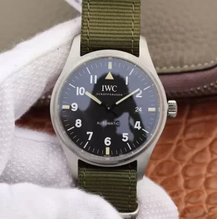 新品IWCスーパーコピー インターナショナルウォッチカンパニー パイロットウォッチ マークXVIII IW327007