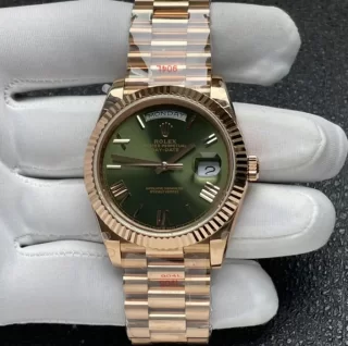 スイスムーブメントロレックスM228235-0025 デイデイト 40mm オリーブグリーンローマ Cal.3255