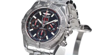 (BREITLING) ブライトリング バード 通販 レッドストライク A439BRSPAS スーパーコピー 時計