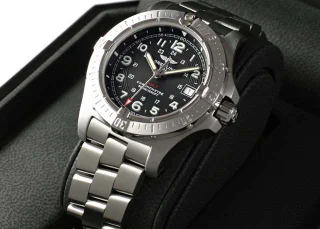 ブライトリング コルト クォーツII BREITLING 黒 BNL1444 コピー 腕時計