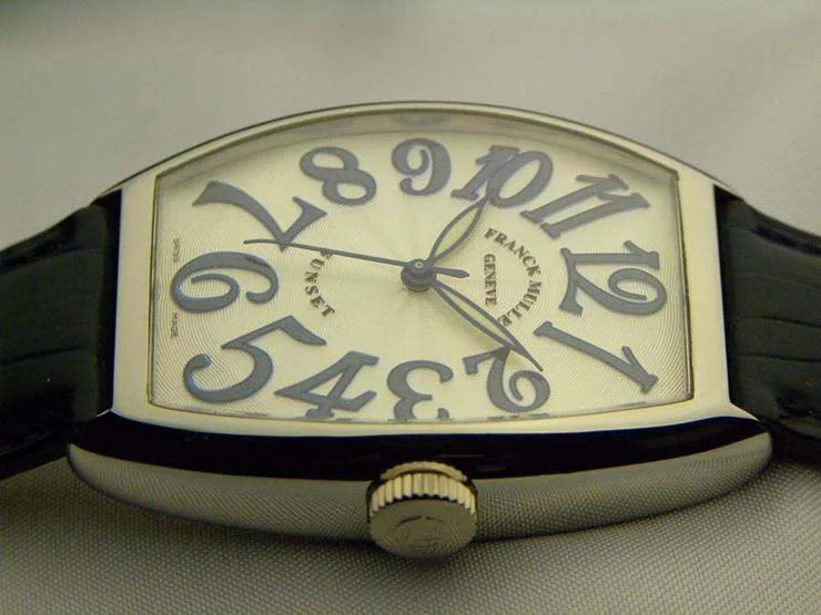 FRANCK MULLER フランクミュラー 時計 偽物 トノウカーベックス サンセット プラチナ 5850SCSUN