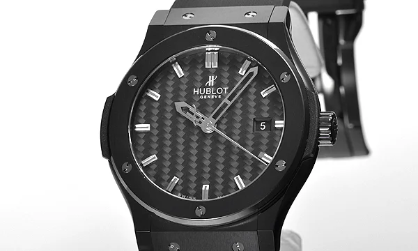 (HUBLOT)ウブロ ブランドコピー クラシック フュージョン ブラックマジック セラミック42mm 542.CM.1770.RX