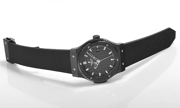 (HUBLOT)ウブロ ブランドコピー クラシック フュージョン ブラックマジック セラミック42mm 542.CM.1770.RX