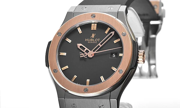 (HUBLOT)ウブロ スーパーコピー クラシック フュージョン ジルコニウム ゴールド42mm 542.ZP.1180.RX