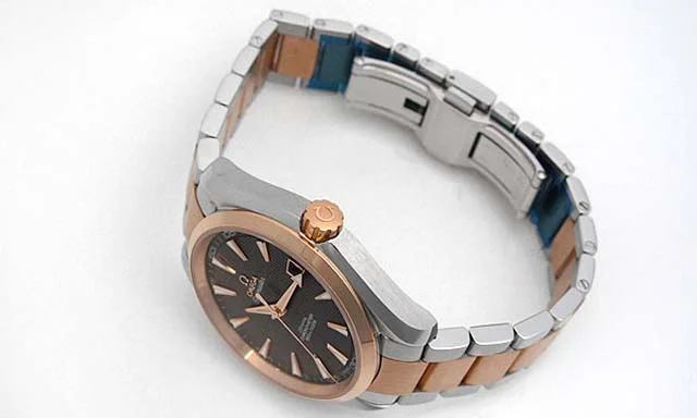 (OMEGA)オメガ スーパーコピー時計 シーマスターコーアクシャルアクアテラクロノメーター(L) 231.20.42.21.06.001