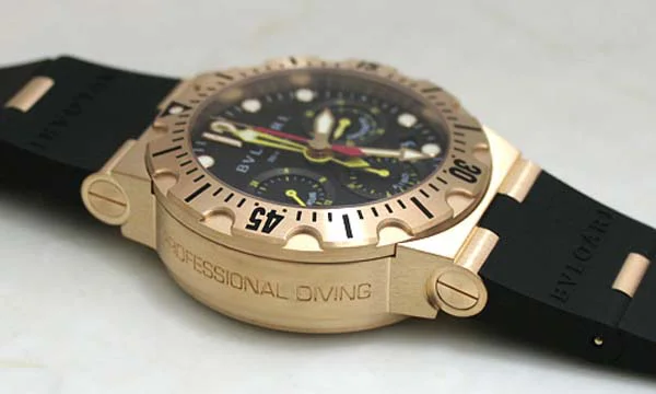 Bvlgari ブルガリ時計偽物 コピー ディアゴノ プロフェッショナル フライバッククロノ SC40GVD